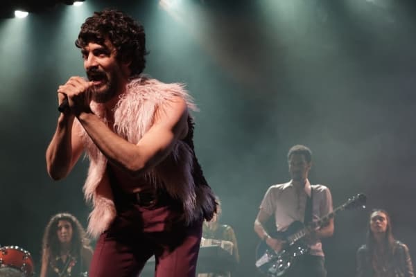 Violência e História: A Força da Dramaturgia em A Banda Épica na Noite das Gerais