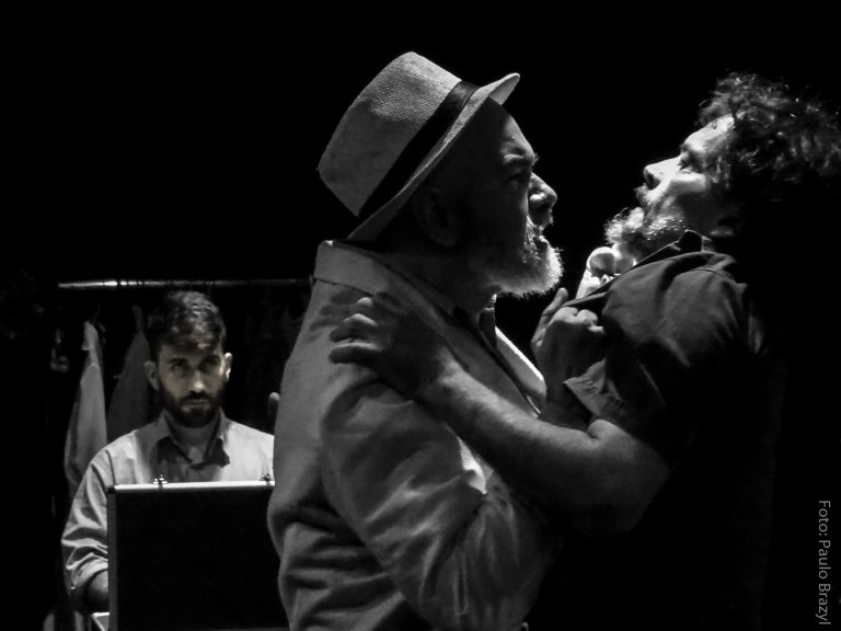 Espião Silenciado: Um Ensaio | Teatro e História