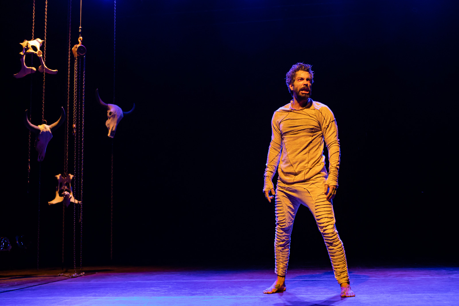 Close de Vandré Silveira em cena. Foto: @callanga